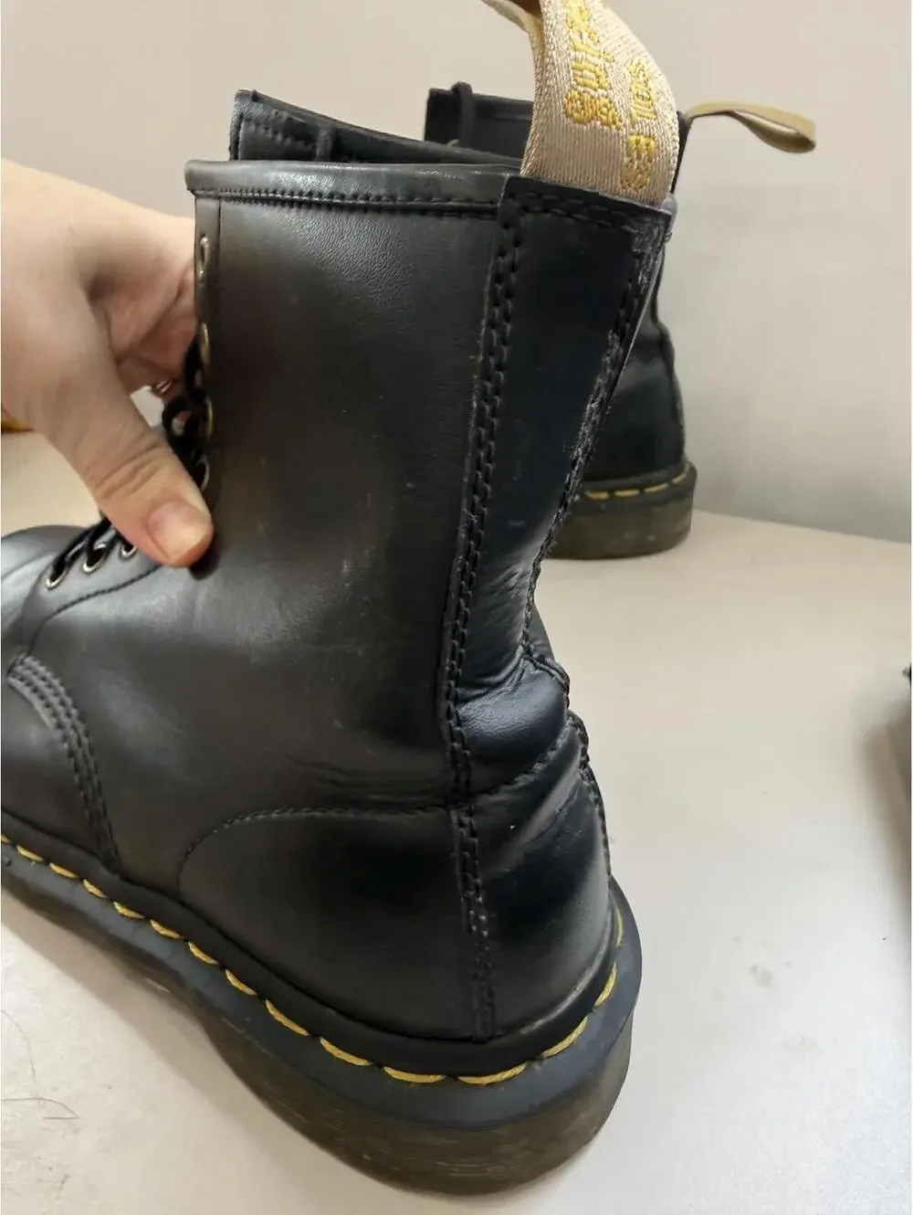 Dr. Martens Black Leather Lace-Up Boots Men's 8 Women's 9